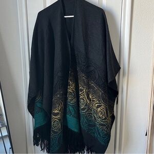 Elegant Black and Green Women's Shawl